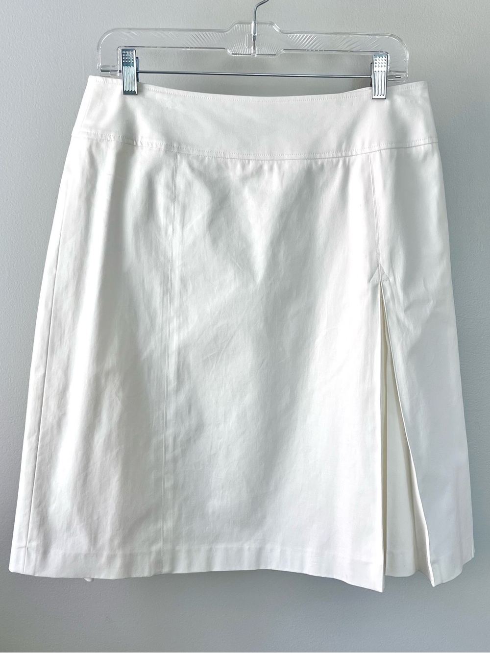 Rare Anne Klein New York White A-Line Skirt with Side Pleats